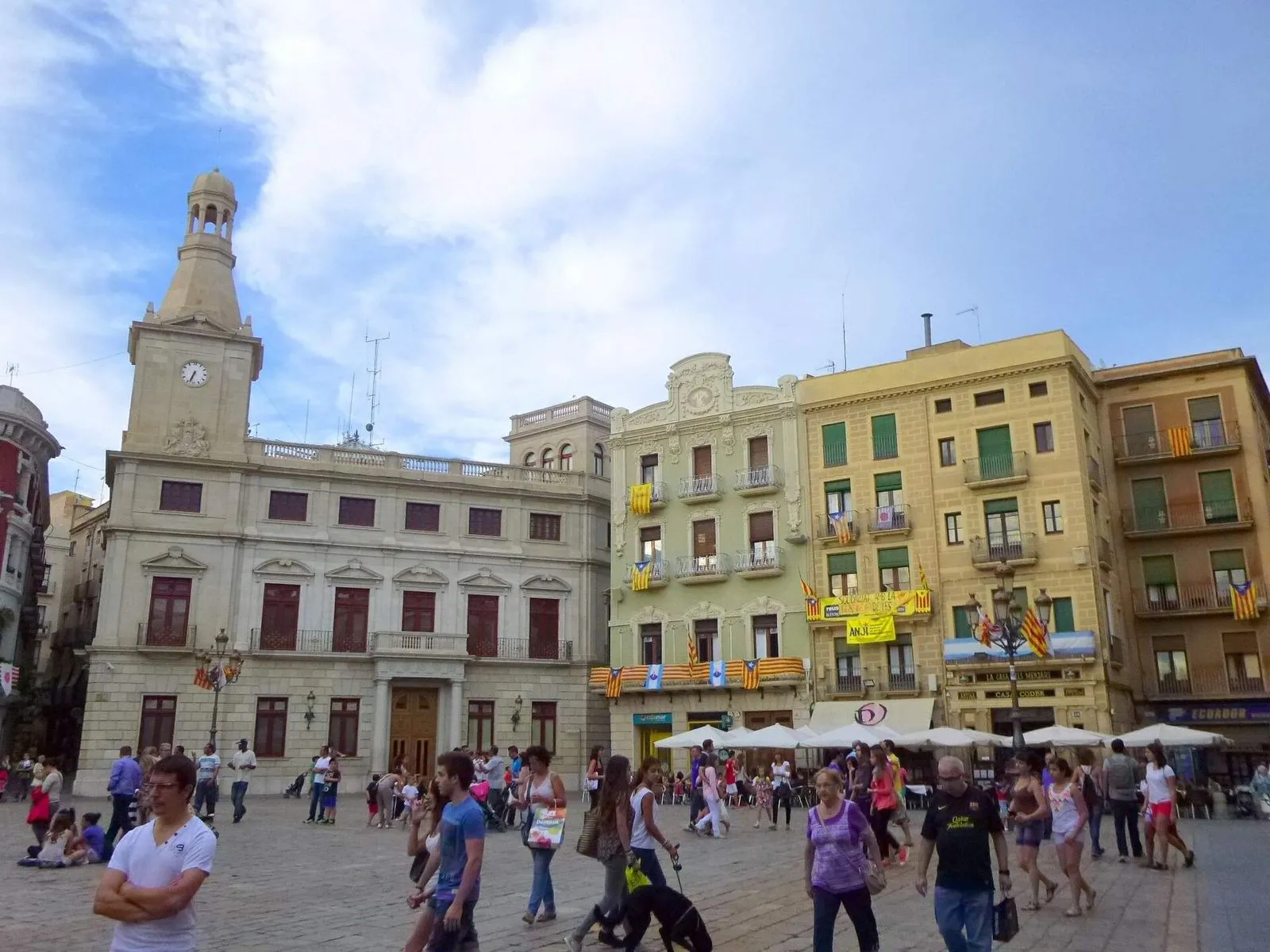 Plaza del Mercadal, en el centro de Reus